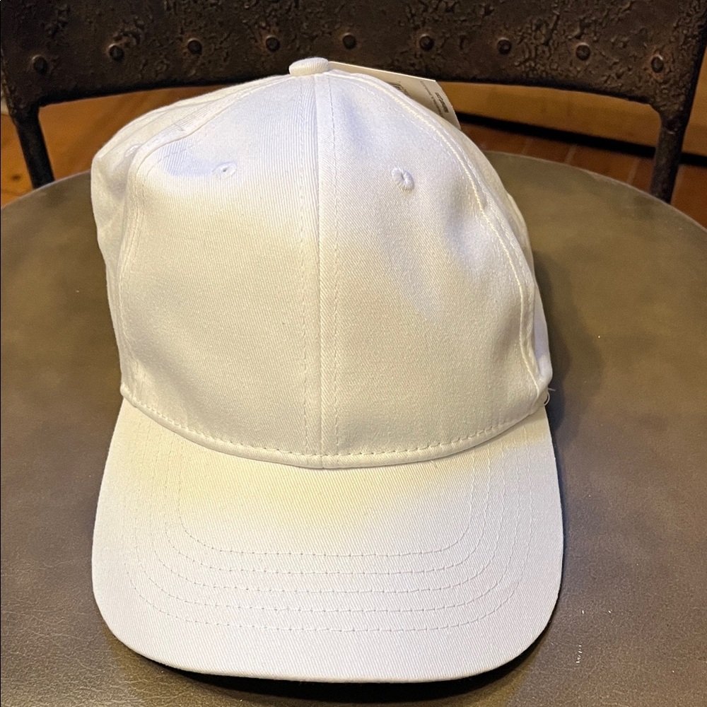 Classic White Baseball Cap (Women’s)